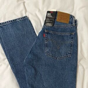 Levi’s 501 straight leg jeans - Size 25